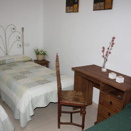 Casa Rural La Plaza Almoharin Exterior photo